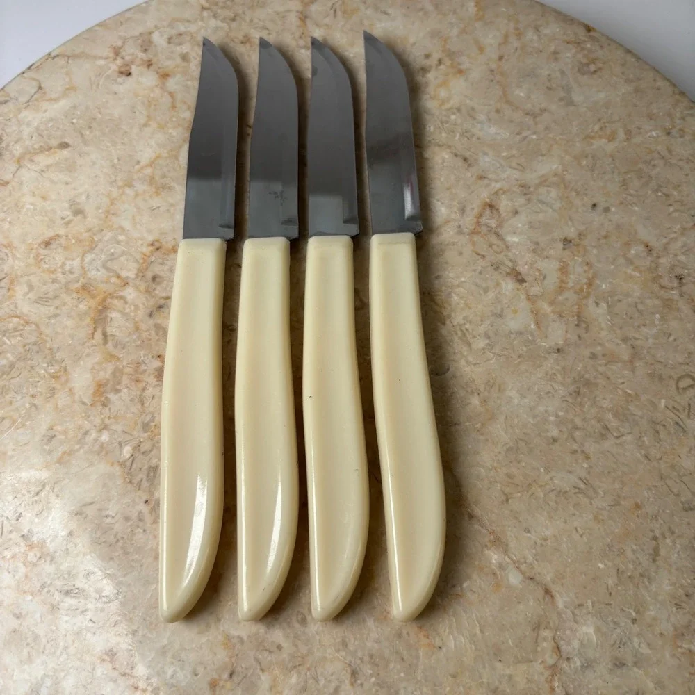 Quikut Steak Knives Set of 4 Cream White Vintage‎ Mid Century Modern Stainless